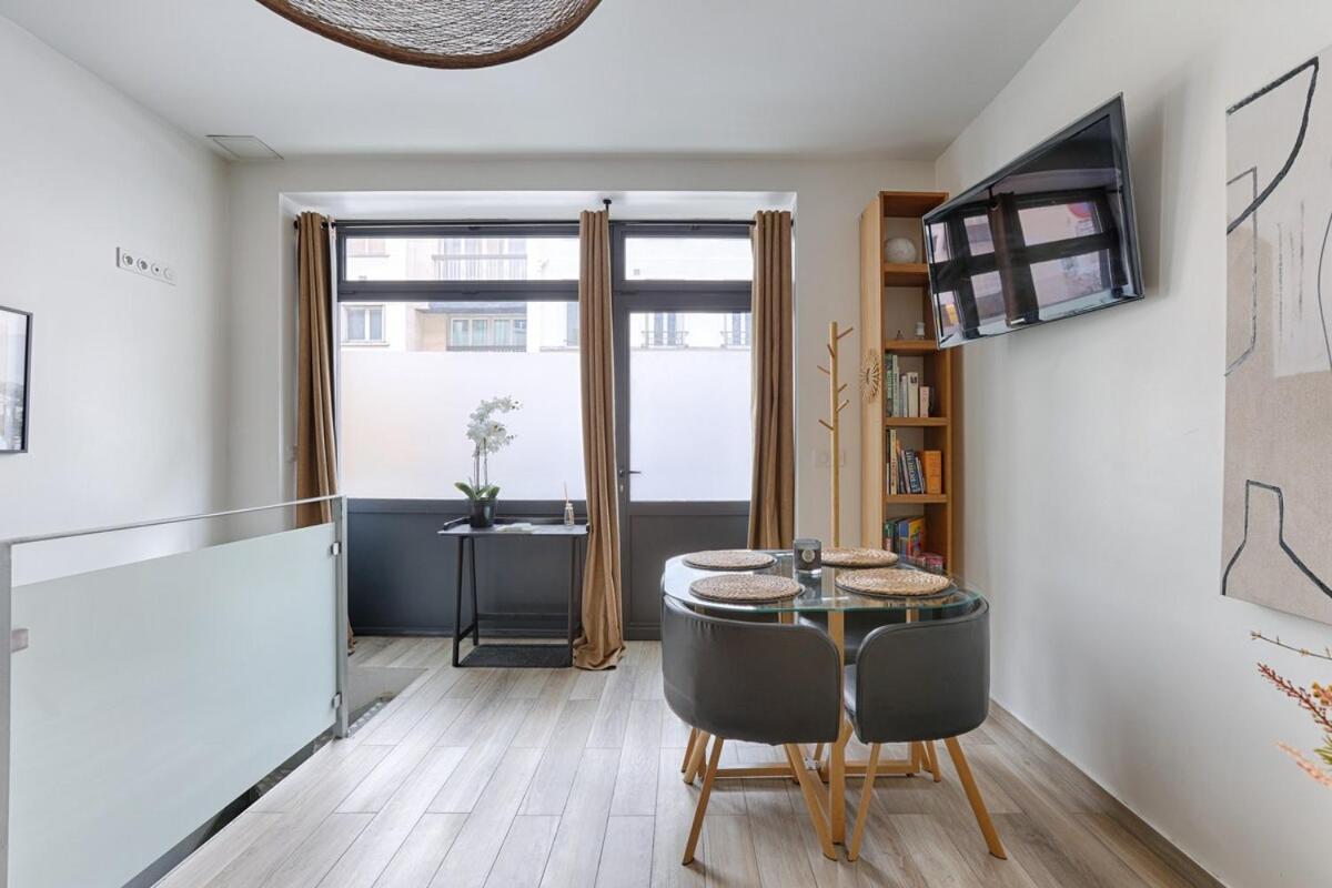 Appartement Montmartre Sacre Coeur Superb Duplex Paris